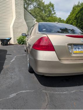 Gold 2007 Honda Accord EX-L