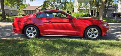 2017 Ford Mustang V6