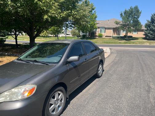 Gray 2008 Toyota Corolla LE