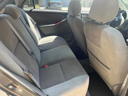 Gray 2008 Toyota Corolla LE