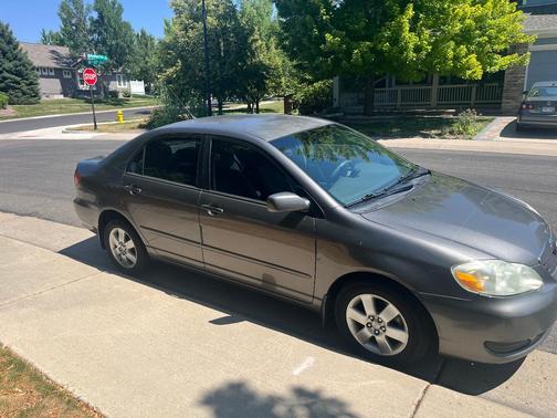 Gray 2008 Toyota Corolla LE