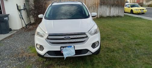 White 2018 Ford Escape SE