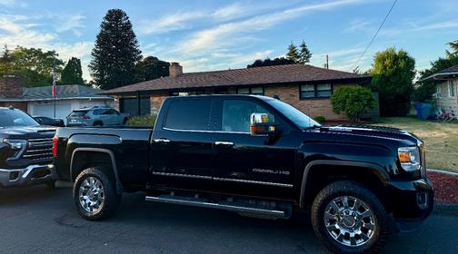 Black 2017 GMC Sierra 2500 Denali