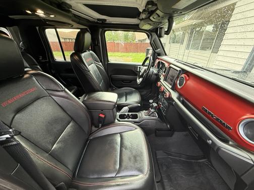 Gray 2021 Jeep Gladiator Rubicon