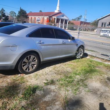 2010 Ford Taurus Limited