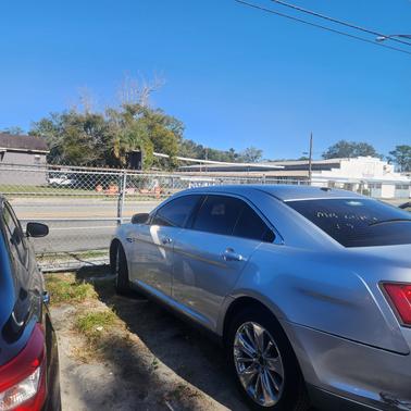 2010 Ford Taurus Limited