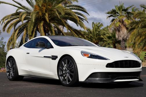 2015 Aston Martin Vanquish Base