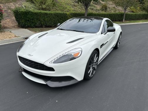2015 Aston Martin Vanquish Base