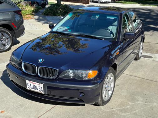 2003 BMW 325 i
