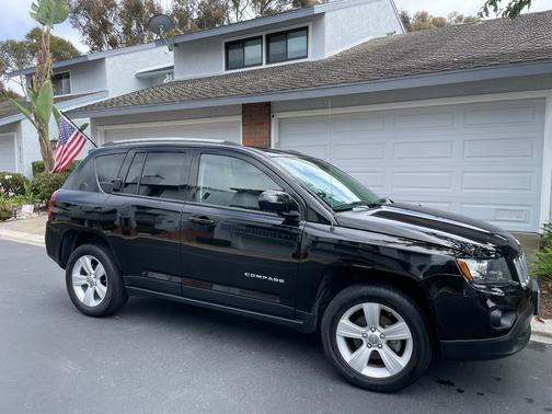 Black 2016 Jeep Compass Latitude