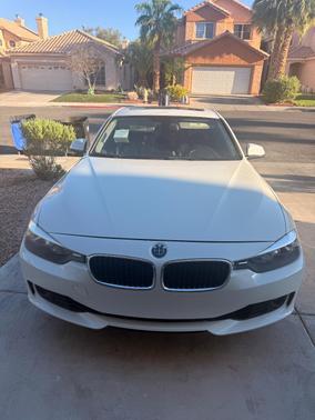 White 2014 BMW 328 i