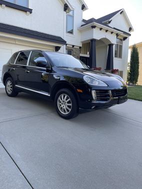 2010 Porsche Cayenne Base