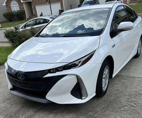 White 2017 Toyota Prius Prime Premium