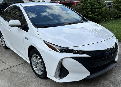 White 2017 Toyota Prius Prime Premium