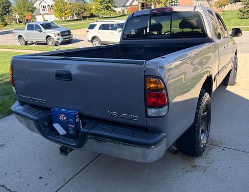 Beige 2000 Toyota Tundra SR5 Access Cab