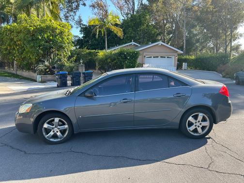 Gray 2008 Pontiac G6 GT