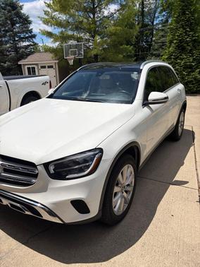 White 2020 Mercedes-Benz GLC 300 4MATIC