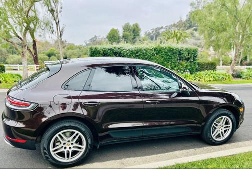 2021 Porsche Macan Macan