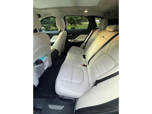 2020 Jaguar F-PACE 25t Prestige