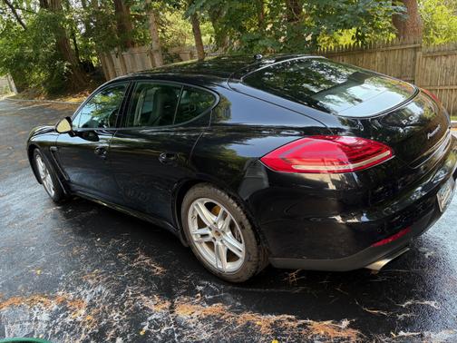 2015 Porsche Panamera 4