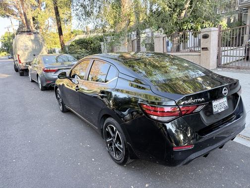 Black 2024 Nissan Sentra SV