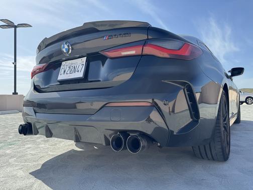 Black 2022 BMW M440 i