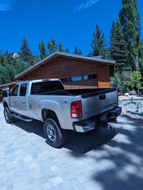 2008 GMC Sierra 2500 SLT H/D Crew Cab