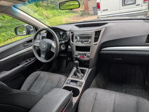 Gray 2012 Subaru Outback 2.5i