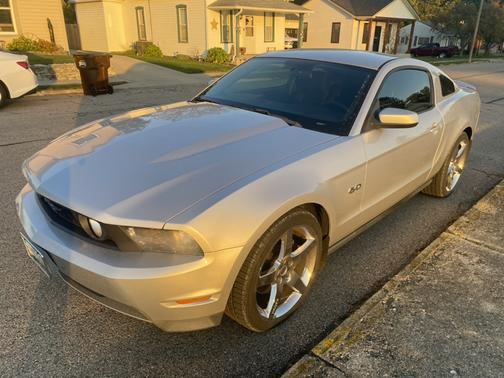 Silver 2012 Ford Mustang GT