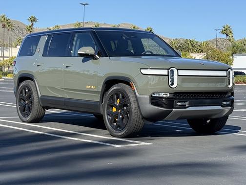 2022 Rivian R1S Launch Edition
