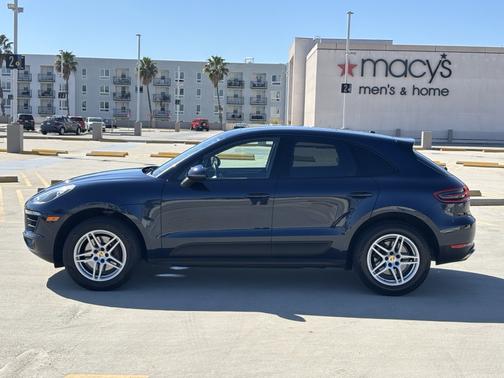 2017 Porsche Macan Macan