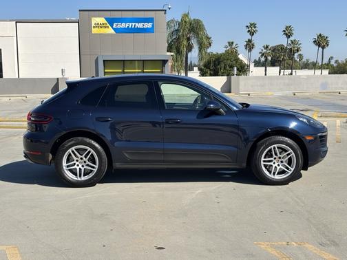 2017 Porsche Macan Macan