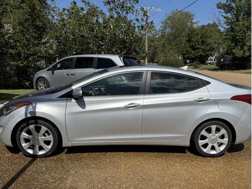 2012 Hyundai ELANTRA Limited