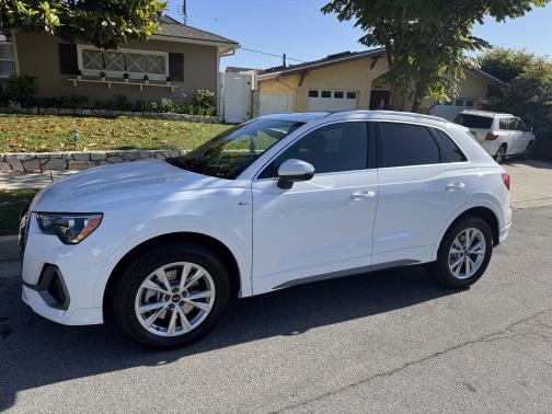 2022 Audi Q3 45 S line Premium