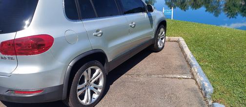 2012 Volkswagen Tiguan SEL