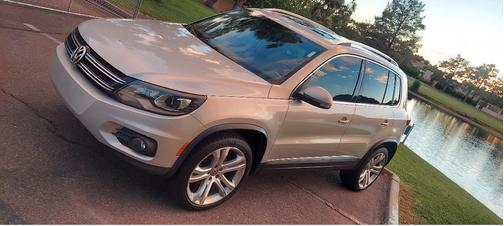 2012 Volkswagen Tiguan SEL