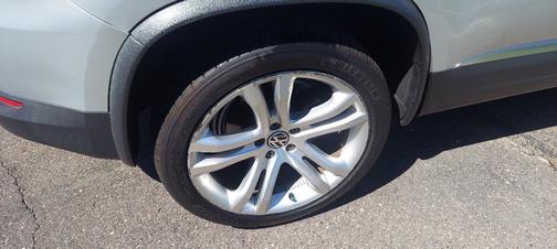 2012 Volkswagen Tiguan SEL