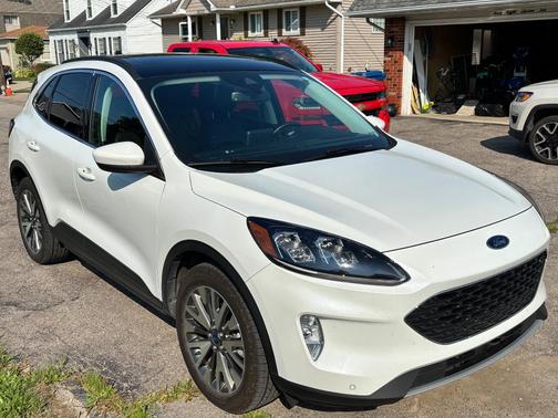 White 2022 Ford Escape Titanium