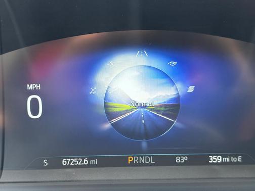 White 2022 Ford Escape Titanium