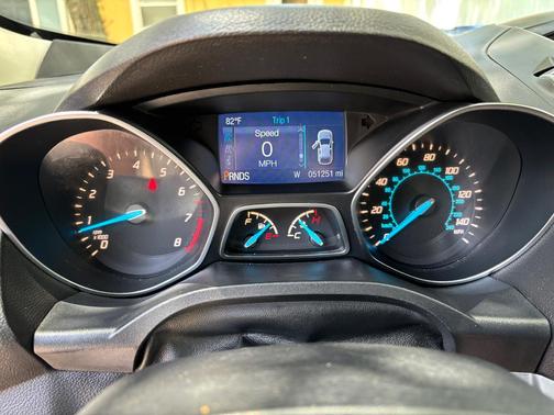 White 2015 Ford Escape SE