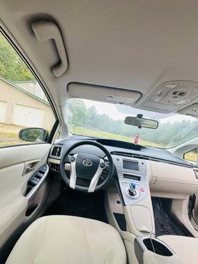 White 2012 Toyota Prius Three