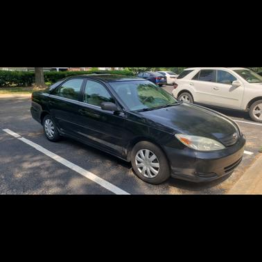 Photo 2 of 10 of 2004 Toyota Camry LE