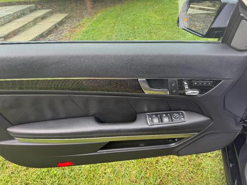 Black 2016 Mercedes-Benz E-Class E 550