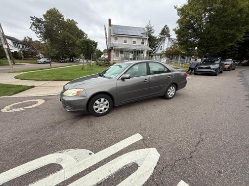 2002 Toyota Camry LE