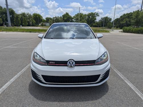 White 2016 Volkswagen Golf GTI 2.0T Autobahn w/Performance Package 4-Door