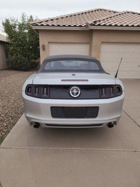 2013 Ford Mustang V6 Premium