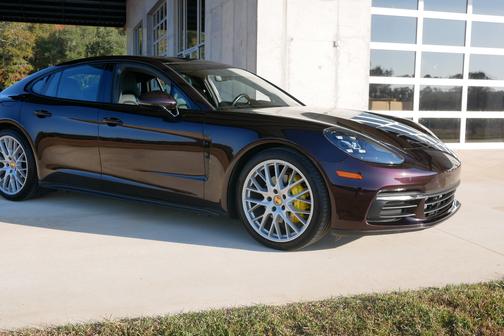 2018 Porsche Panamera Panamera