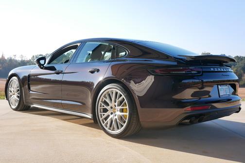 2018 Porsche Panamera Panamera