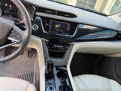 2024 Cadillac XT6 Premium Luxury FWD