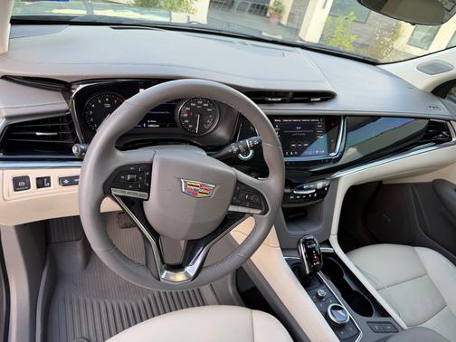 2024 Cadillac XT6 Premium Luxury FWD